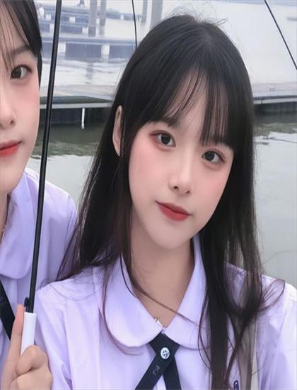 英语老师扒开内裤让我戳_夏花未删减在线观看