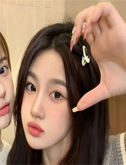 女人喝醉了最想做什么?_老阿姨邻居2免费播放电视剧单_清华老师遗弃女儿:出生三天就消失