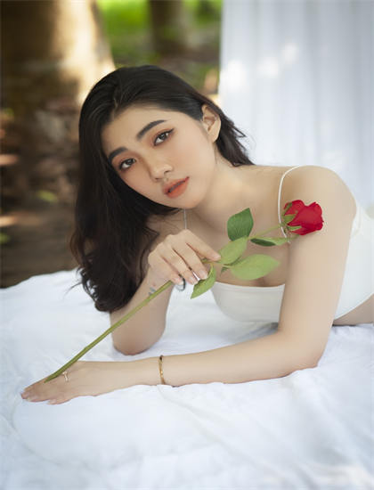 草莓丝瓜香蕉向日葵榴莲18岁视频_女人喷射视频在线播放你了_第二十条电影在线免费观看